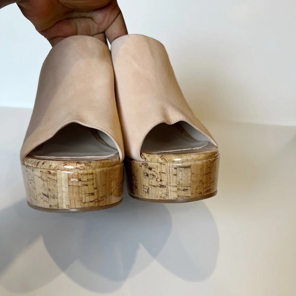Stuart Weitzman The Margarite Wedge